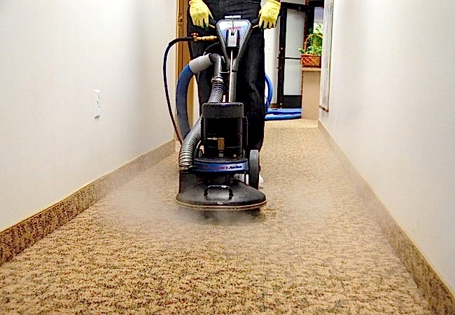 Okmeydanı'nda Yerinde Halı Yıkama Hizmeti